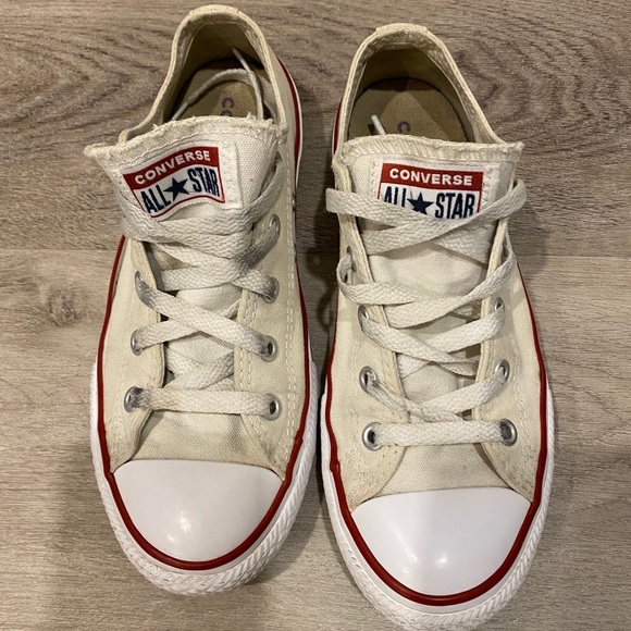 Converse shoes - Picture 2 of 3